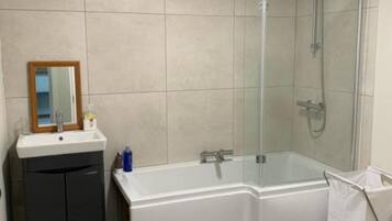 Asciugacapelli, asciugamani, carta igienica