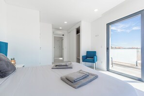 4 bedrooms, iron/ironing board, travel cot, free WiFi
