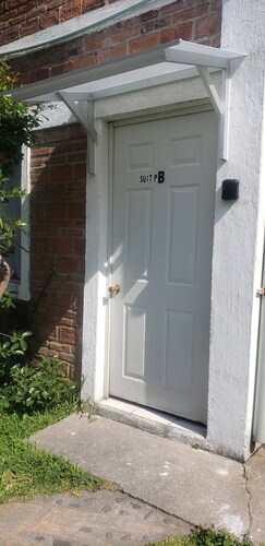 SPB Estudio 1 cama +sofá con entrada Independiente