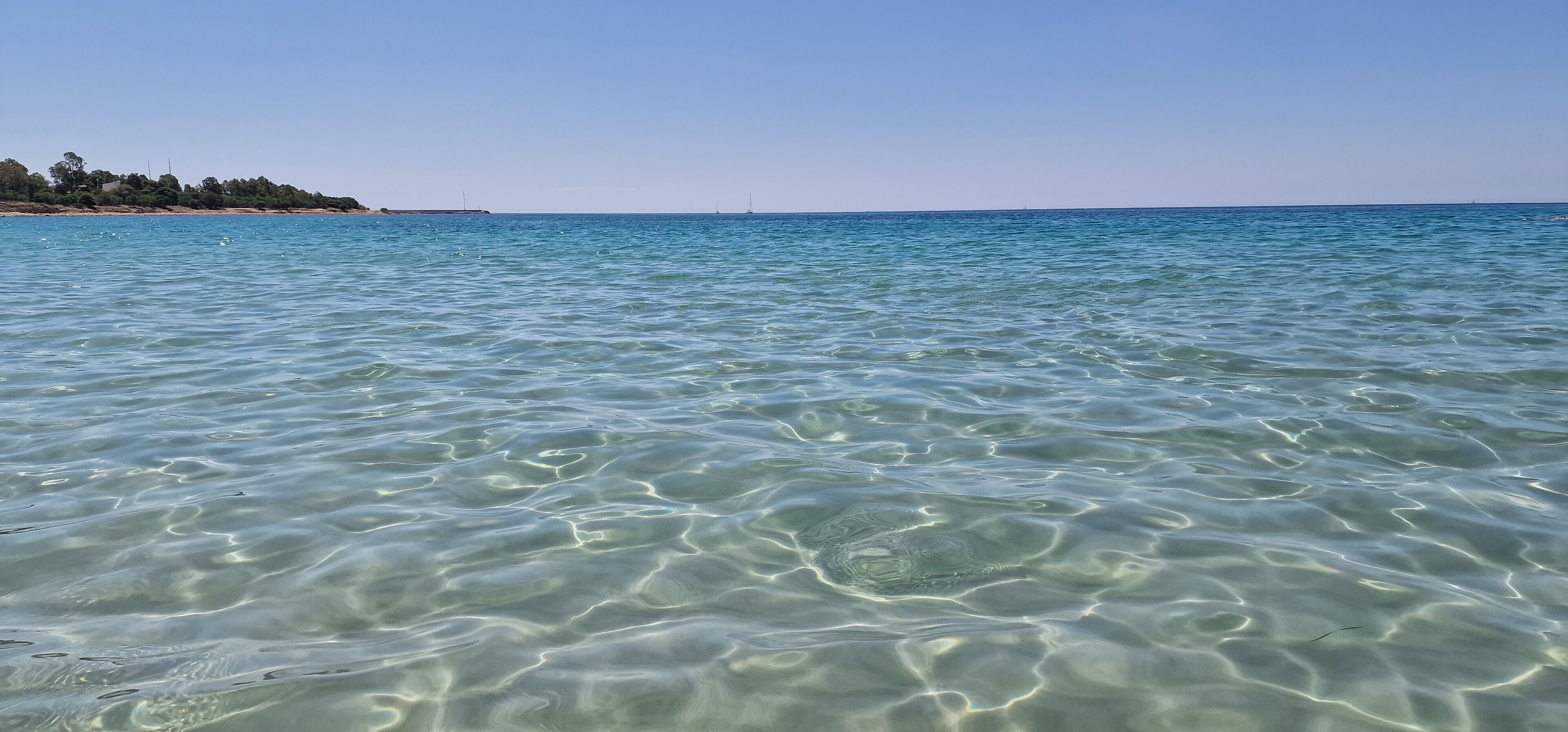 In Strandnähe, Liegestühle, Strandtücher