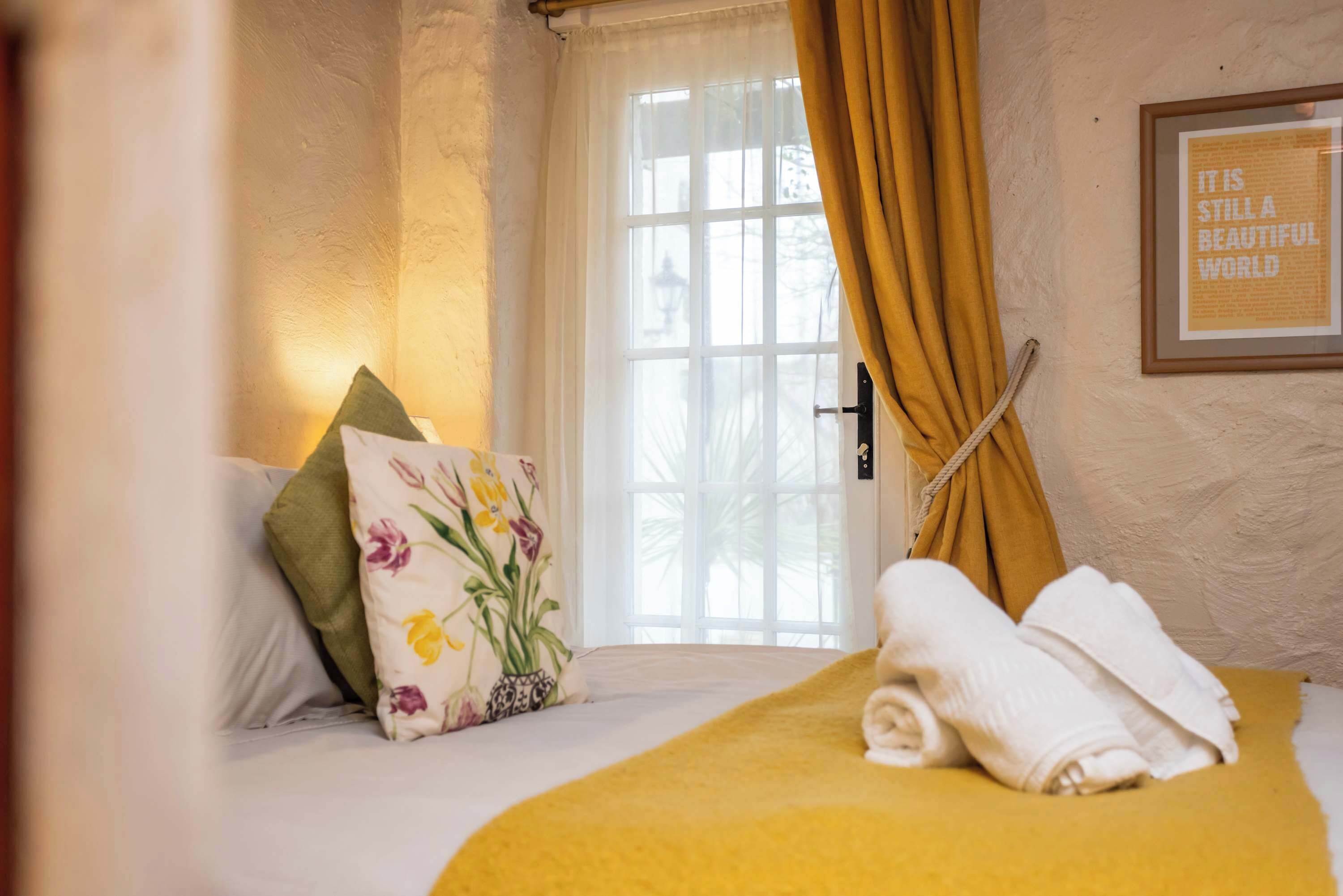 1 غرفة نوم ومكواة/لوح كي وواي فاي وملاءات أسرّة