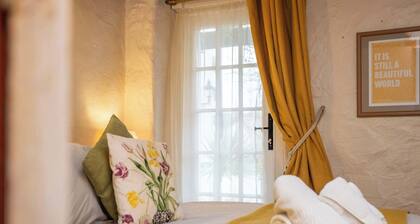 The Stable - One Bedroom Apartment - St Florence