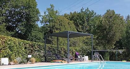 GRANDE MAISON DE CAMPAGNE A LOUER DANS LE LOT (7 - 14 PERS)