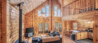 River’s Bend -  Riverfront Bretton Woods Cabin