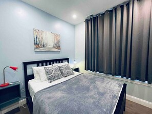 1 bedroom, desk, iron/ironing board, WiFi