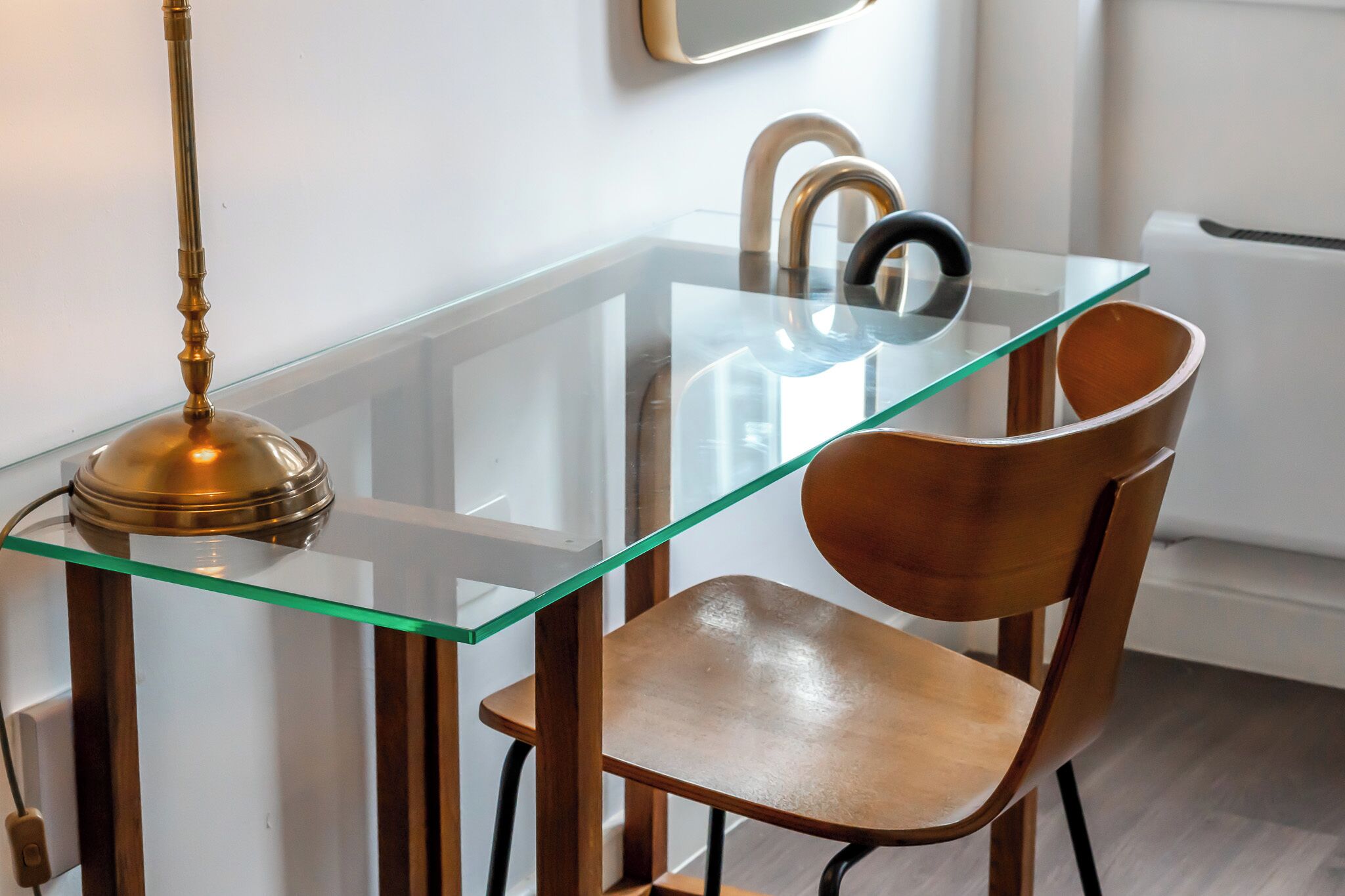 المنشأة من الداخل