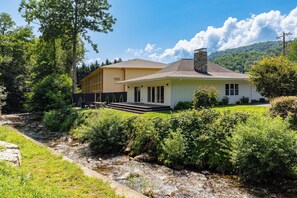 奢华平房, 河景 | 露台