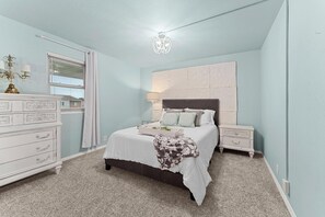 3 chambres, fer et planche à repasser, Wi-Fi, draps fournis