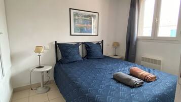 2 bedrooms, WiFi, bed sheets