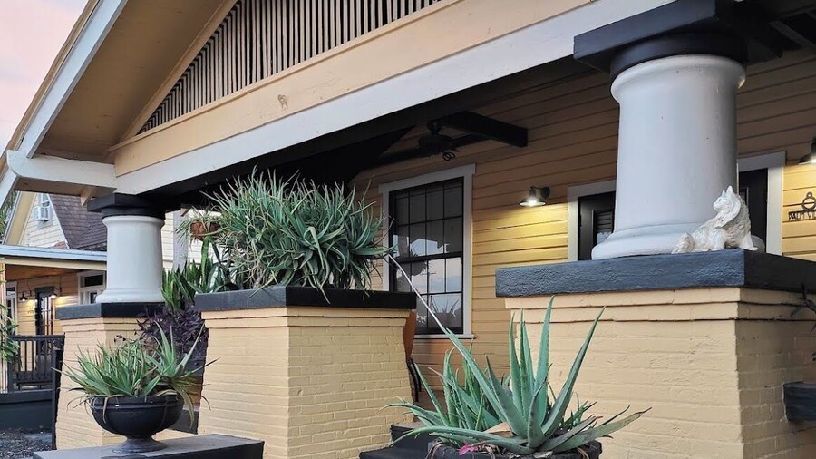 Palm Villa Hostel