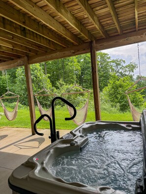 Bain à remous extérieur