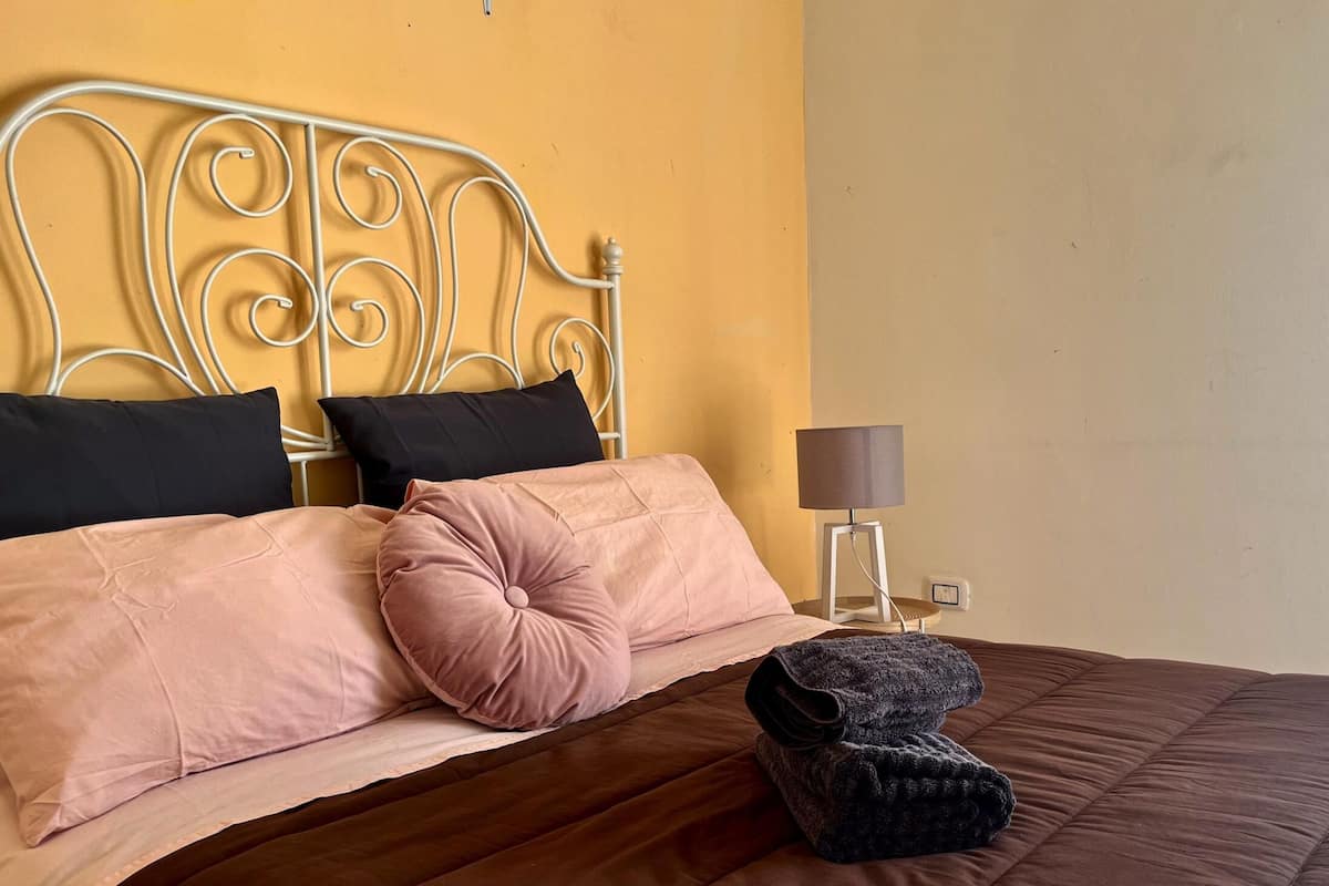 Basic Room, Balcony | Iron/ironing board (on request), WiFi (free)