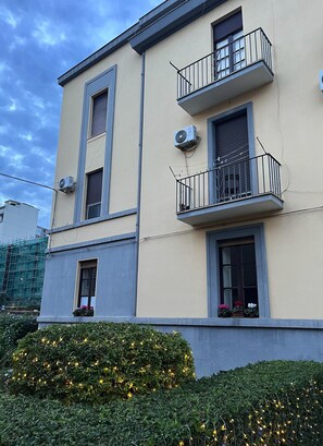 Exterior - Deodato Guest House (Catania)