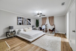 2 chambres, fer et planche à repasser, Wi-Fi, literie fournie