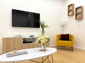 TV - L'appartement Murat (Paris)