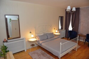 2 chambres, fer et planche à repasser, Wi-Fi, literie fournie