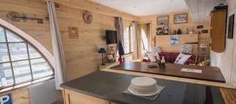 Cozy retreat just steps from the slopes