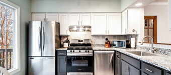 Spacious Family Home in Franklin w/ Playground