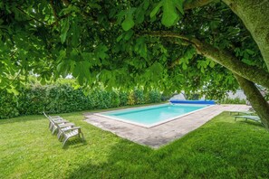 Outdoor pool - Country House in Southern Touraine with Swimming Pool for 8 People
 (Crouzilles)