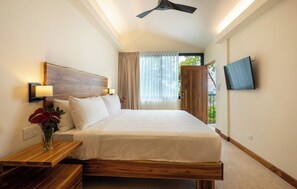 8 Schlafzimmer, Zimmersafe, Reisekinderbett, WLAN