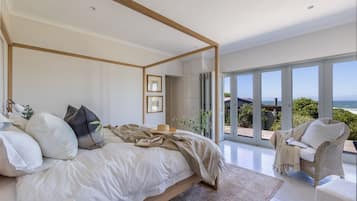 4 dormitorios, tabla de planchar con plancha, wifi y ropa de cama