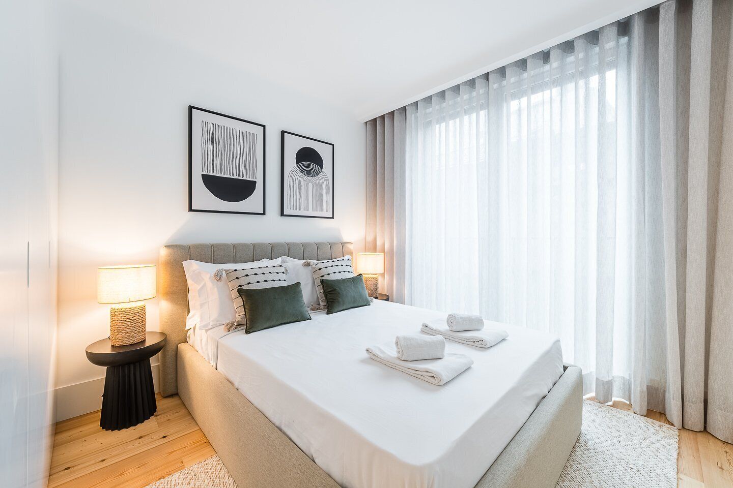 1 dormitorio, tabla de planchar con plancha, Internet y ropa de cama