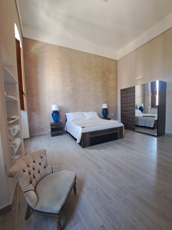 1 bedroom, in-room safe, free WiFi