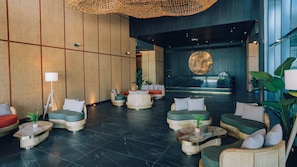 ロビー応接スペース