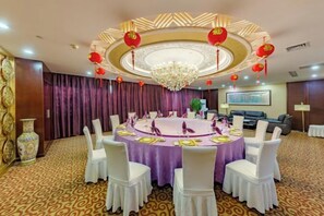 Restaurant - Taoyuan Hotel (Pingyuan)