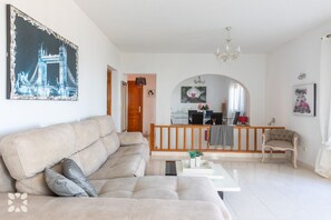TV, lareira