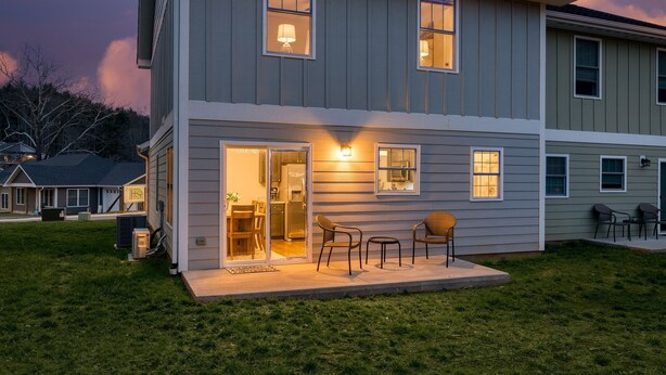 Unclassified image, 1 of 44, button - Silver Maple by Avantstay Modern Stylish Haven (Asheville)