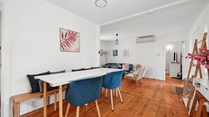 Interior - Hazel Hut -12 Hazel Street, Goolwa Beach (Goolwa Beach)