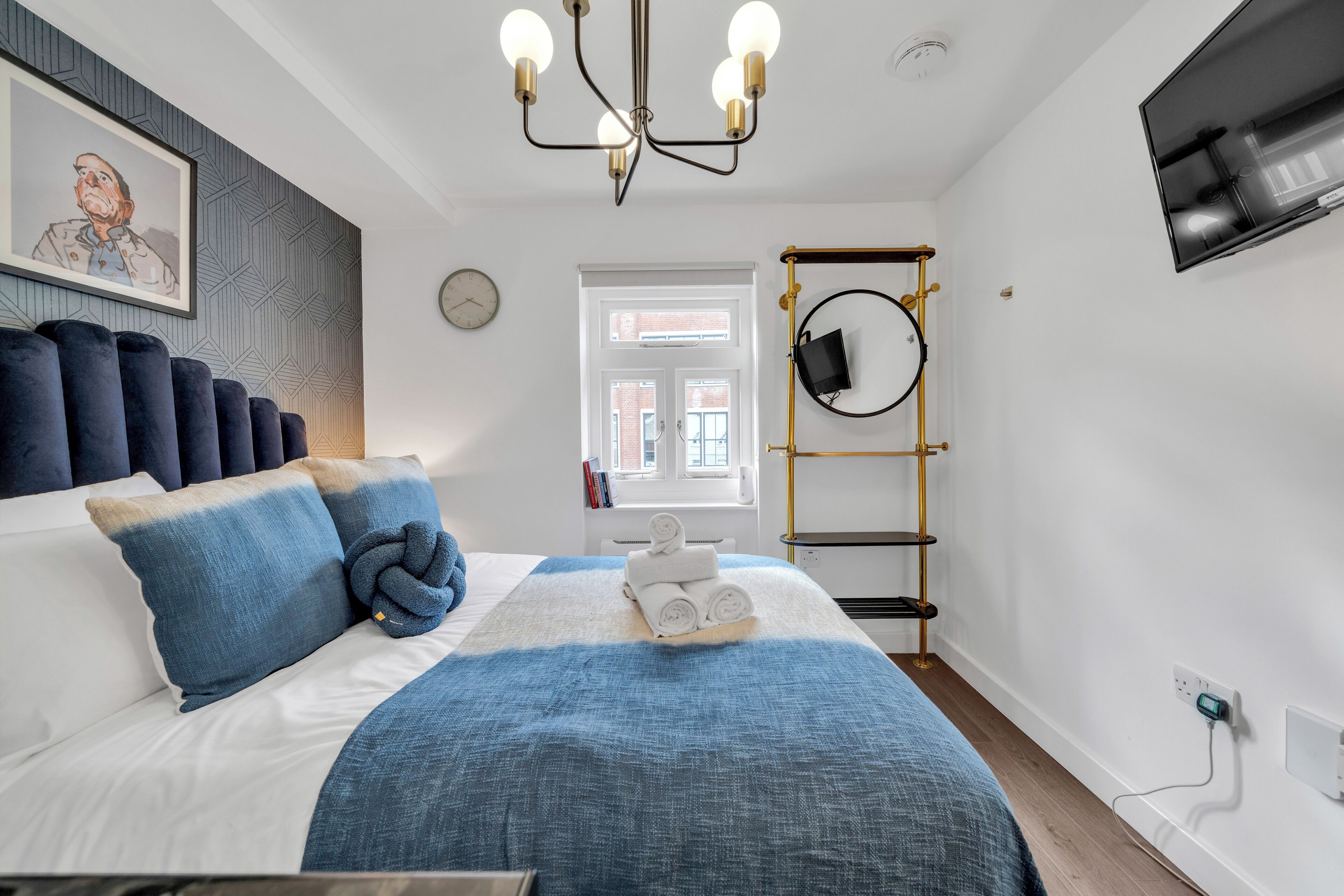 Desk, iron/ironing board, travel crib, WiFi