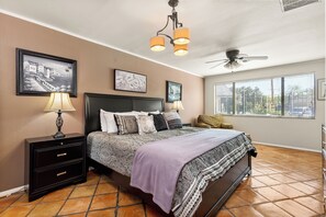 5 chambres, fer et planche à repasser, Wi-Fi, literie fournie