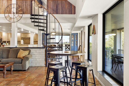 Serenity Point/Lakefront/Pool/Fire Pit/Pool Table