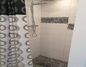 House | Bathroom | Shower - Charming Bungalow Near the Beach (Sint Maartensbrug)