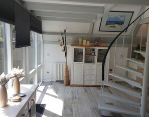 House | Interior - Charming Bungalow Near the Beach (Sint Maartensbrug)