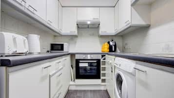 Fridge, microwave, stovetop, electric kettle