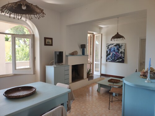 Porto Cesareo. Serves 10. Welcoming, bright and spacious house