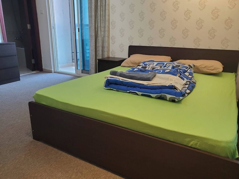 Cozy Apartment In Ajman With Big Balcony, Wifi, Ac - 아지만