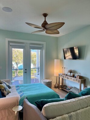 4 bedrooms, travel crib, WiFi, bed sheets