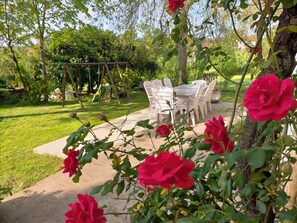 屋外ダイニングエリア