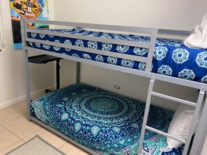 3 Schlafzimmer, Zimmersafe, Schreibtisch, WLAN