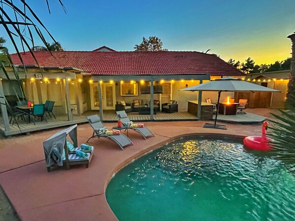 Outdoor pool, a heated pool