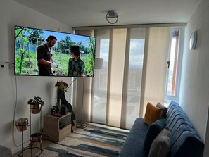 Living area - Room with view of the city in Fontibon (Bogotá)