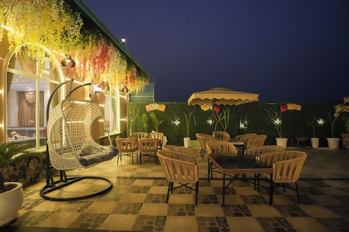 Virasat  The Hotel by Triveni Grand