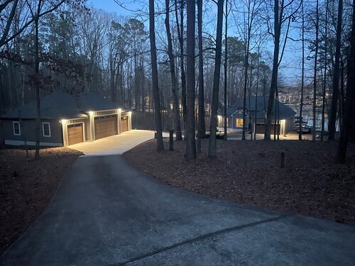 Spacious Lakehouse for Master's week - Lake Oconee views right on the water