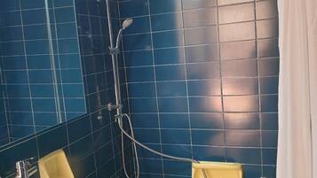 Apartment | Bathroom