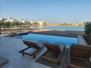 Outdoor pool, a heated pool