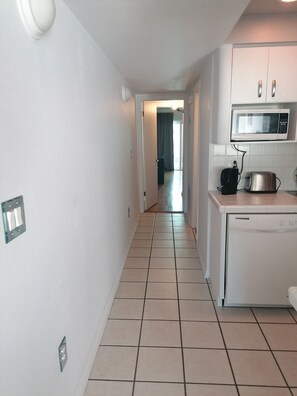 Interior - Vacation apartment on Hibiscus Island Miami South Beach right on the water with pool (Miami Beach)